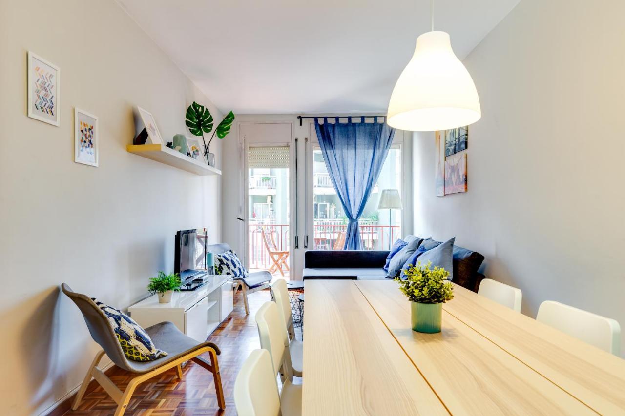 Apartment Spacious 4 Bedroom Fira Bcn & Camp Nou Barcelona